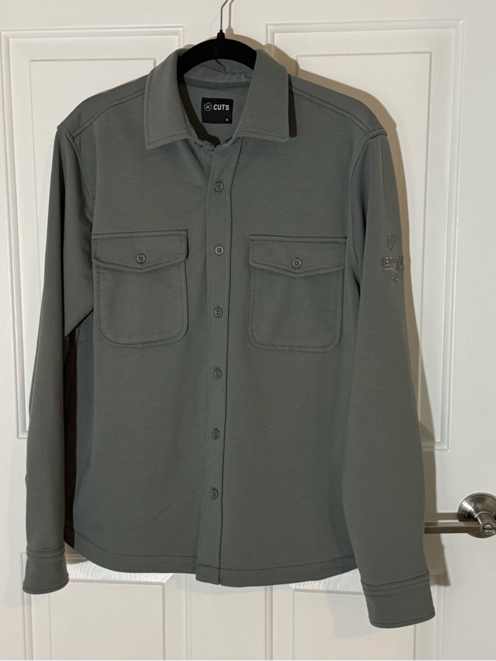 Mens Medium Cuts Clothing Lightweight Jacket in Gray